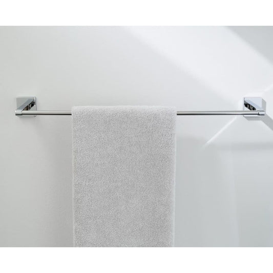 Luno Silver Towel Holder