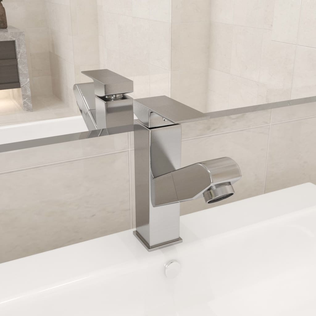 Bathroom Basin Faucet with Pull-out Function